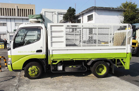 収集車両:平ボディ車 画像