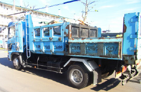 収集車両：平ボディ車（ダンプ） 画像