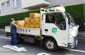 収集車両:平ボディ車 画像